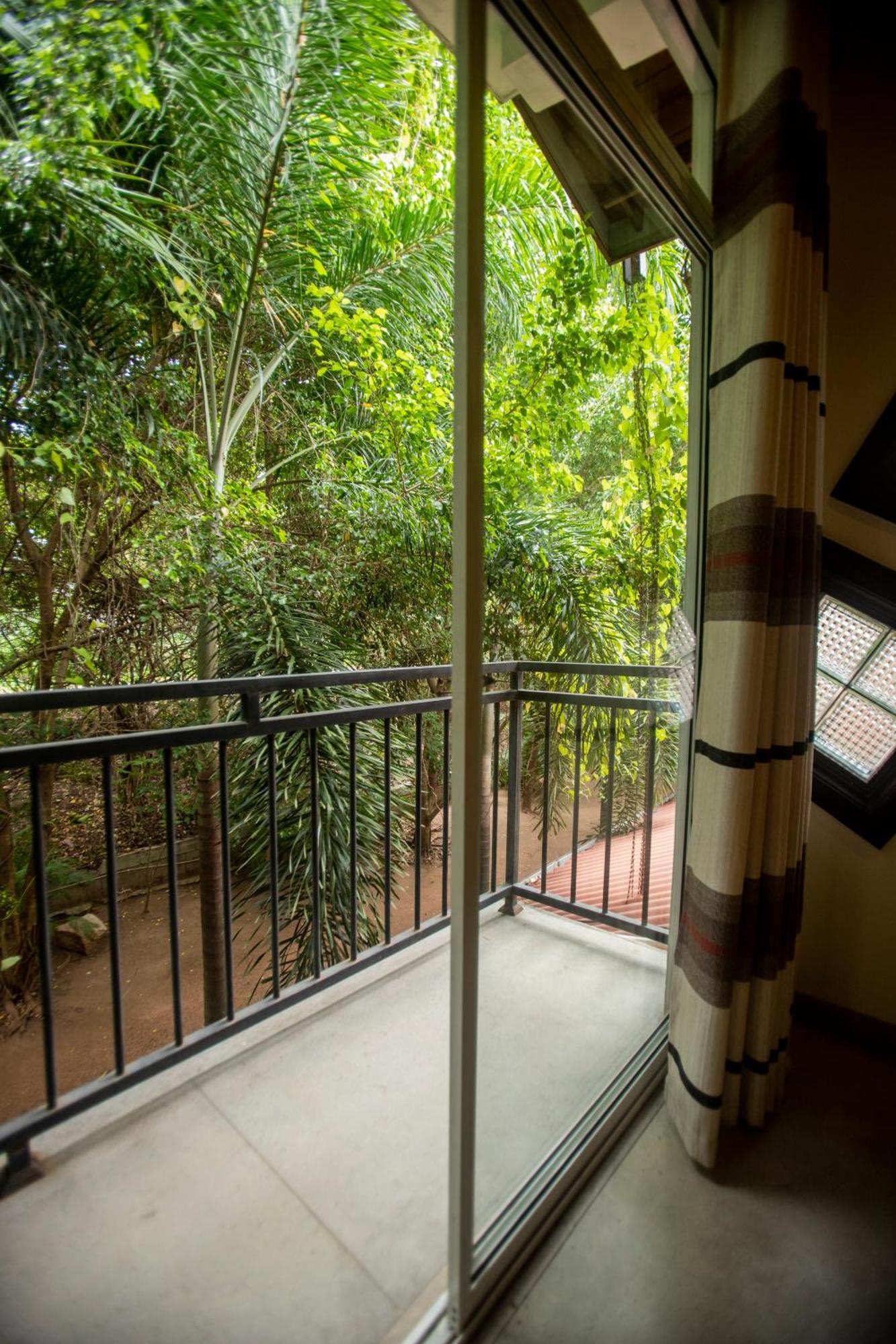Evergreen Hotel ดัมบูลลา ภายนอก รูปภาพ